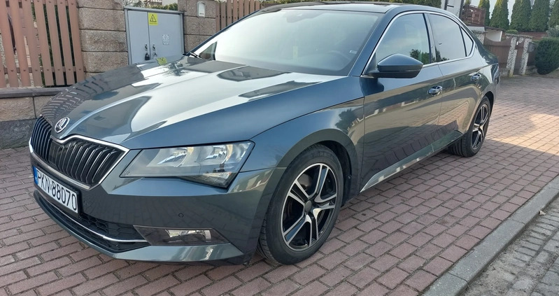 Skoda Superb cena 57874 przebieg: 190000, rok produkcji 2015 z Konin małe 379